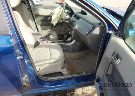 2008 Ford Focus Se/Ses z USA, uszkodzony, nr VIN 1FAHP35N88W245390